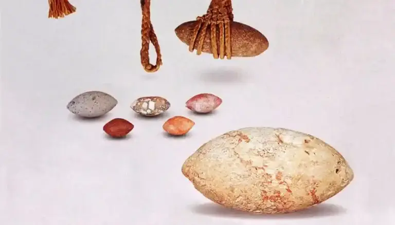 Slingstones image from Guam's Council on the Arts and Humanities Agency (CAHA) publication Masters of Tradition.