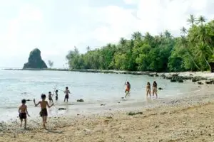 The CHamoru Society. Photo by Victor Consaga at Guampedia filming of I Tinituhon.