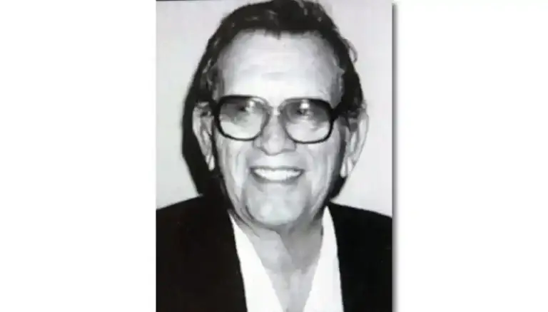 Earl Edward Kloppenburg