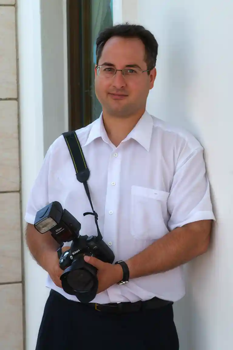 Victor Consaga