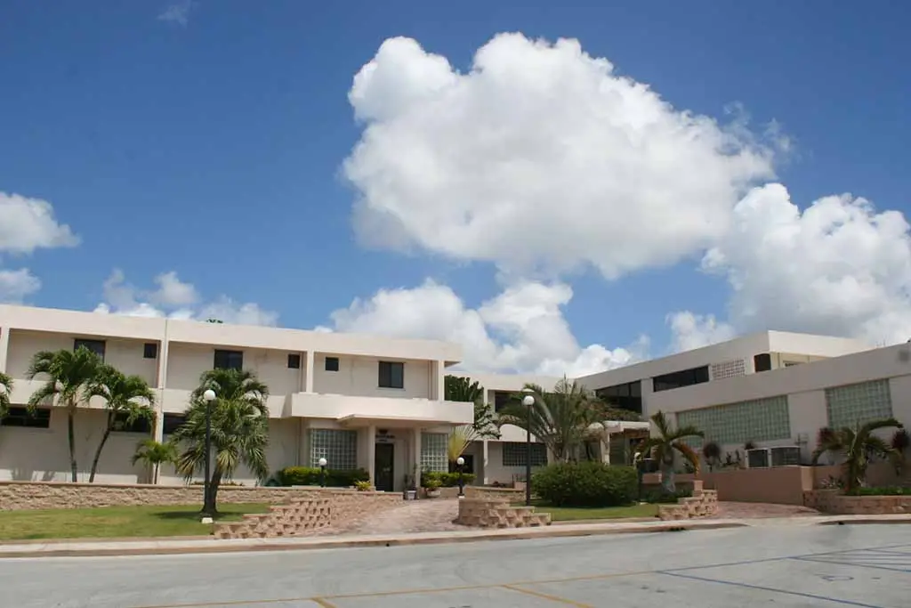 0038-28S 02-Fron - Guampedia