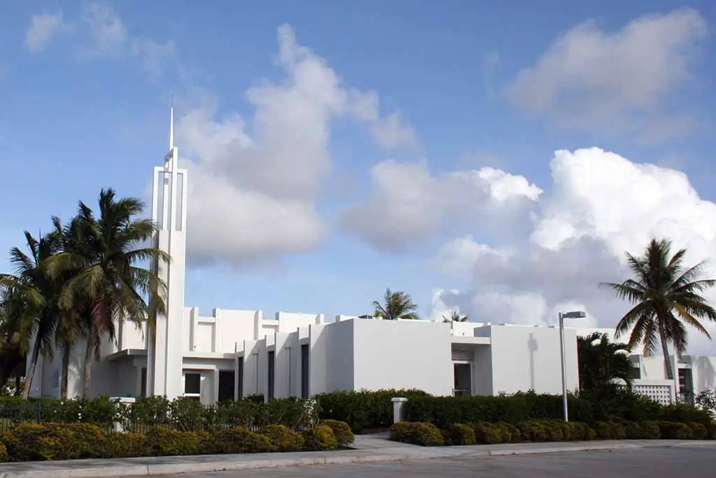 Barrigada Mormon Church. Photo by Sheila Tyquiengco for Guampedia.