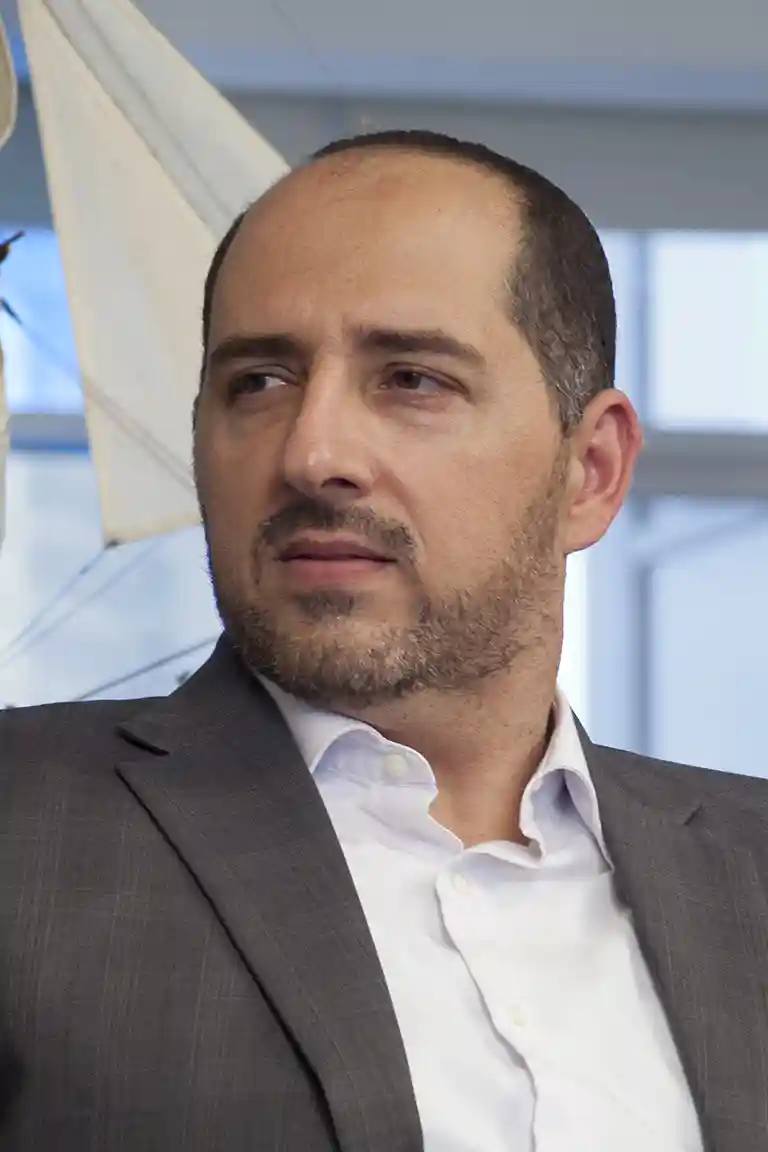 Dr. Carlos Madrid - Guampedia