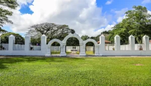 Plaza de España, 2014. Photographer: Burt Sardoma Jr.