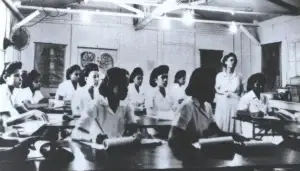 Nursing Class, 1946. Micronesian Area Research Center (MARC) collection.