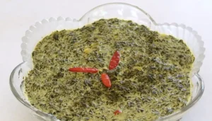 Gollai Hågon Suni: Taro Leaves in Coconut Cream