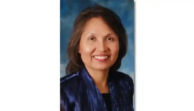 Evelyn Flores Featured Image