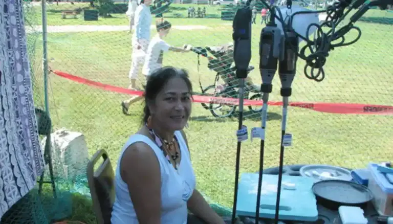 Julie Benavente, one of the first CHamoru/Chamorro women carvers, owns and operates the Guinahan Chamoru shop in Mangilao.