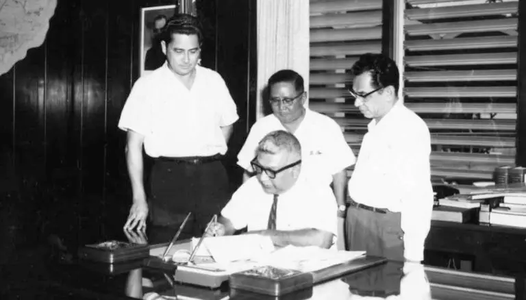 Gov. Guerrero and senators. MARC collection.