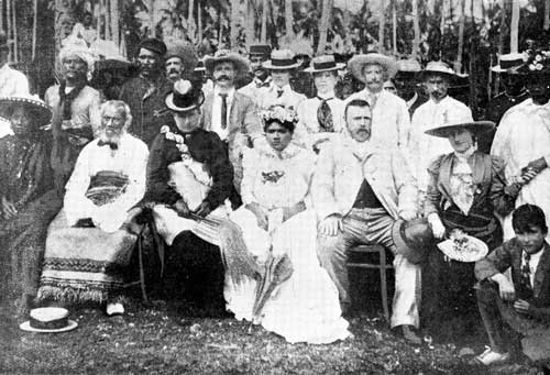 Richard Seddon and the Royalties of Niue, 1900. From the Wikimedia Commons.