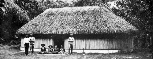 A Tahitian house before 1910. Photo from Frederick William Christian (1910) courtesy of Wikimedia Commons.
