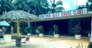 Tumon Bay was used as a recreation area by the US military from the mid-1940s to 1950. The military returned the land to the Guam government to avoid a conflict with local landowners.