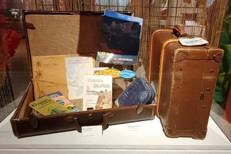 Fanohge CHamoru Exhibition, Suitcase