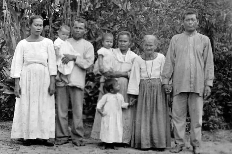 Familia